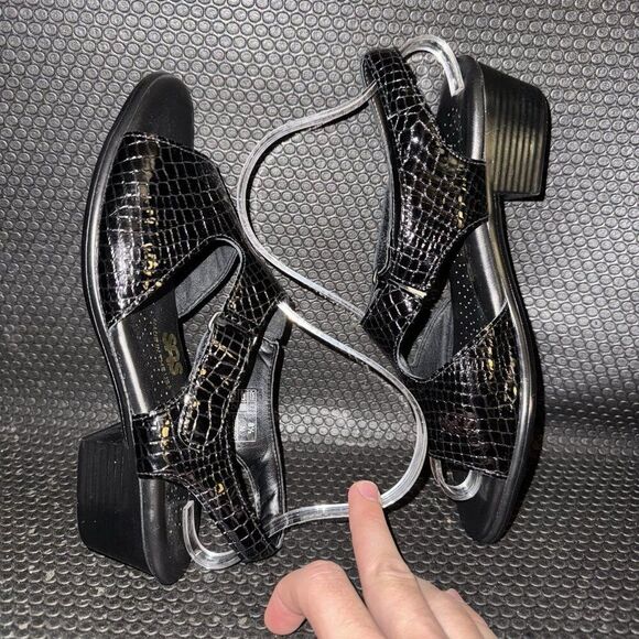 SAS Open Toe Suntimer Black Patent Leather Croc Print Tripad Sandals Size 8.5 - Picture 4 of 9